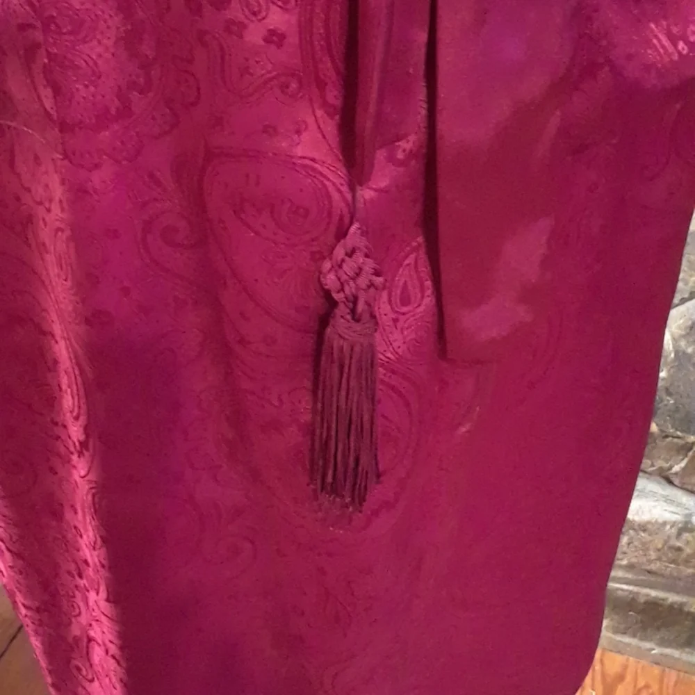 Vintage Victoria's Secret kimono robe - Picture 5 of 10